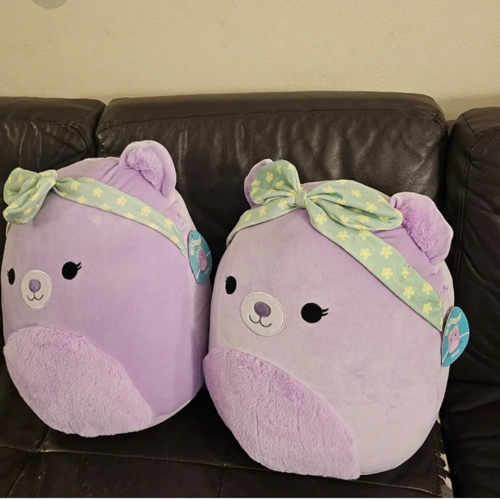 2 Squishmallows 16